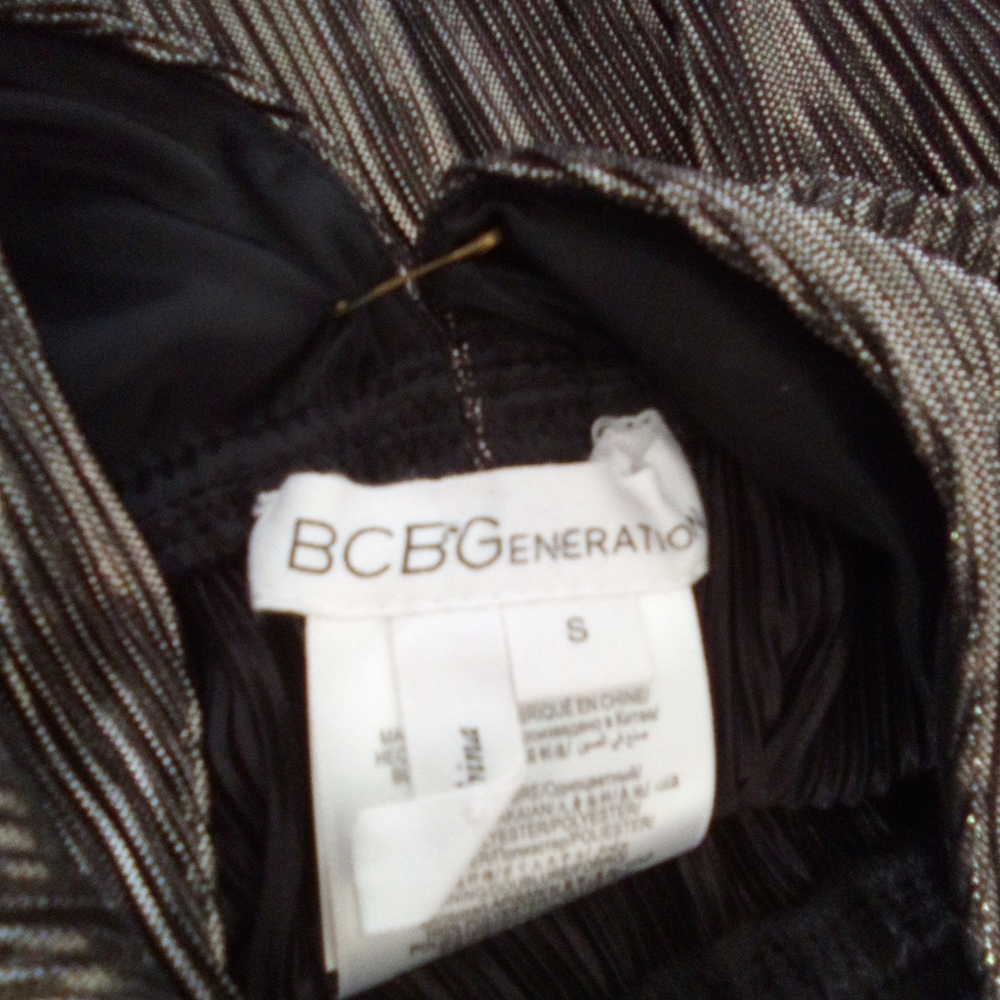 BCBGeneration metalic pleated dress - Picture 8 of 8